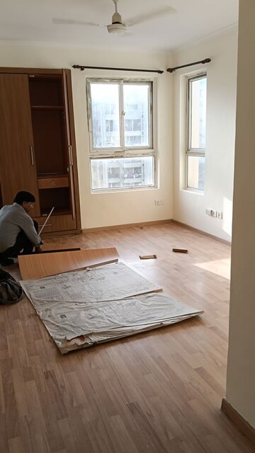 Bedroom in 3 BHK Apartment at Orchid Petals, Sector 49 – for Rent