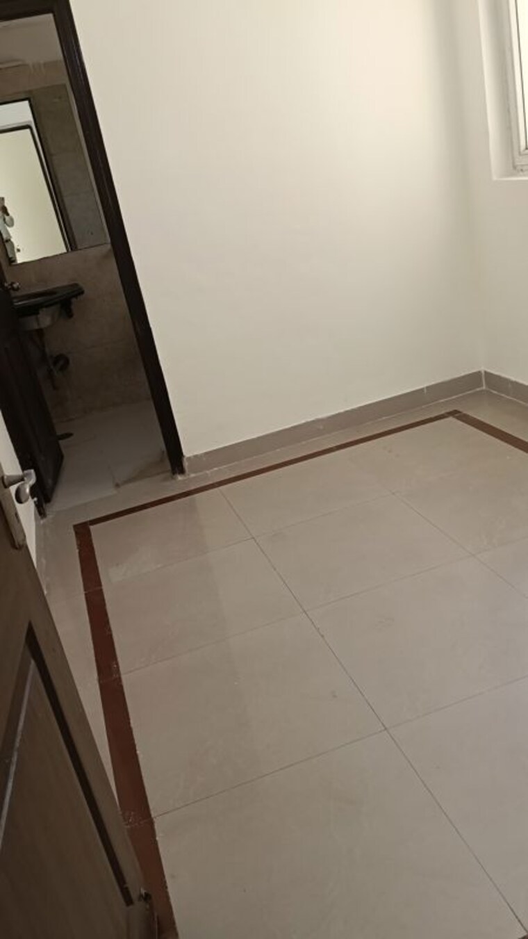 Living Room, orchid-petals 3 Bedroom 2061 Sq.Ft. Apartment In Sector 49 Gurgaon 10128443