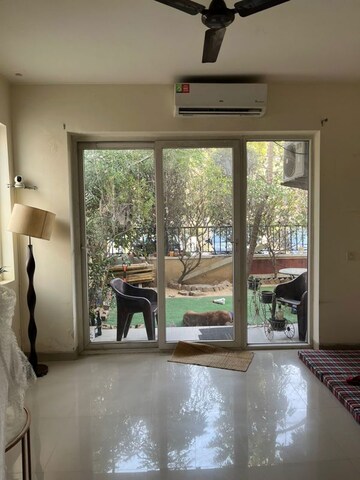 Room in 3 BHK Builder Floor at Jal Vihar Colony, Sector 46 – for Rent