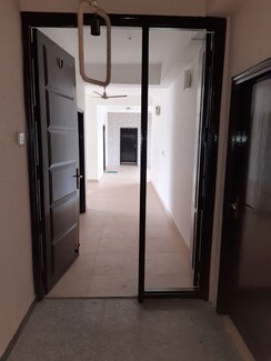 4 BHK + Servant Room Apartment For Rent in MMR 52nd Avenue
