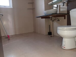 Master Bedroom in 4 BHK Apartment at MMR 52nd Avenue, Sector 52 – for Rent