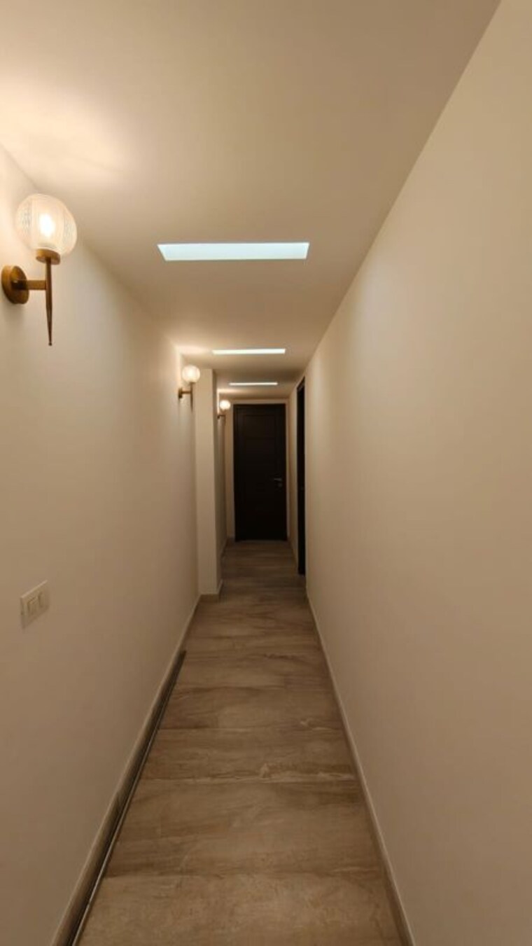 Room, east of kailash 3 Bedroom 160 Sq.Yd. Builder Floor In East Of Kailash Delhi 10128469