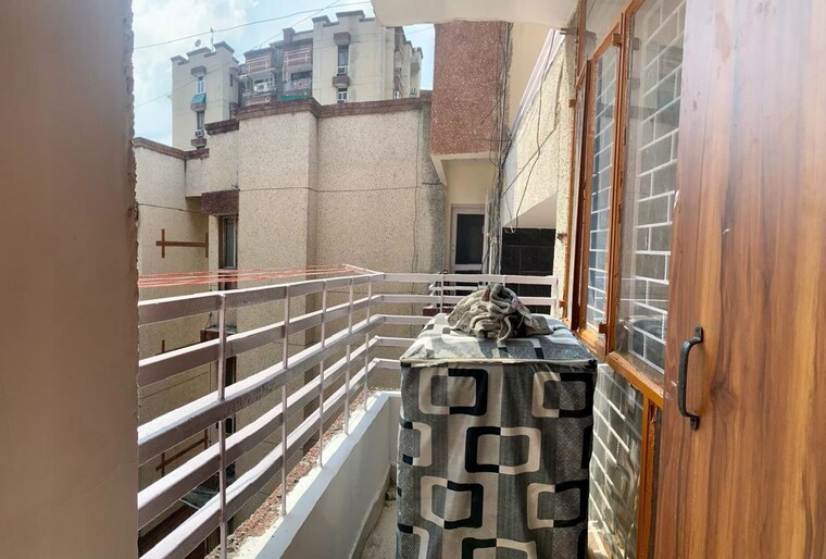 Balcony, alok-vihar 2 Bedroom 880 Sq.Ft. Apartment In Sector 50 Noida 10128481