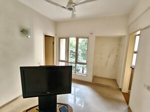 Furnished Amenities in 3.5 BHK Apartment at Waterfront Condominiums, Kalyani Nagar – for Rent