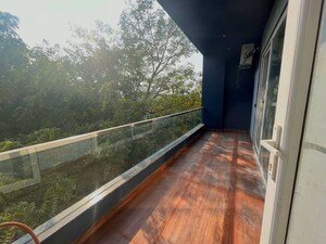 Balcony in 3 BHK Builder Floor at Ansal Sushant Lok I, Sector 43 – for Rent