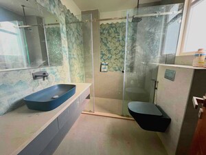 Team Area in 3 BHK Builder Floor at Ansal Sushant Lok I, Sector 43 – for Rent