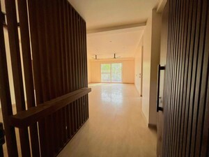 Building Lobby in 3 BHK Builder Floor at Ansal Sushant Floors, Sushant Lok ii – for Rent