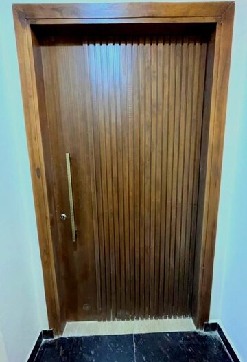 Bathroom in 3 BHK Builder Floor at Ansal Sushant Floors, Sushant Lok ii – for Rent