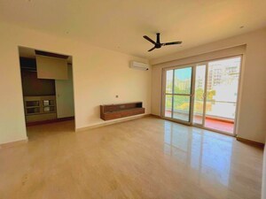 Room in 4 BHK Builder Floor at Ansal Time Square, Sector 43 – for Sale