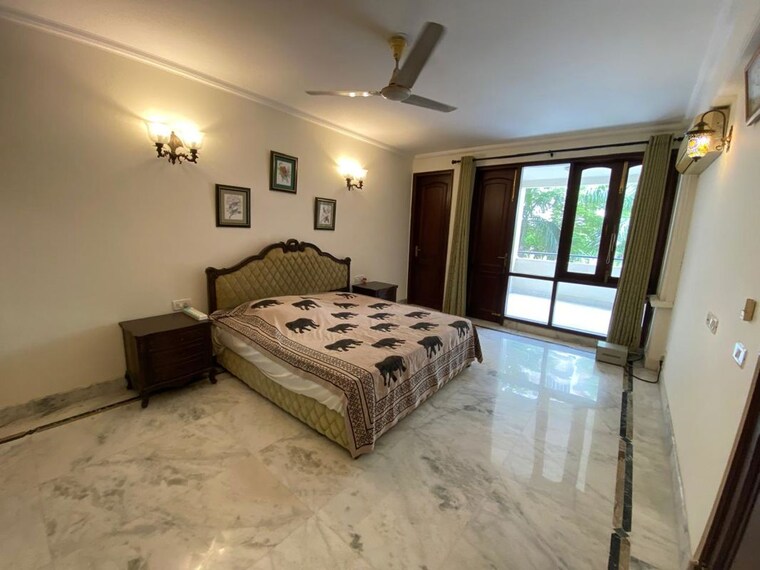 Living Room, ambience-island-lagoon 3 Bedroom 2416 Sq.Ft. Apartment In Sector 24 Gurgaon 10128541