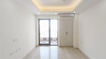 Building Lobby in 3 BHK Builder Floor at Ansal Time Square, Sector 43 – for Sale
