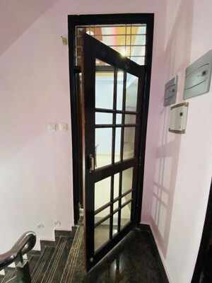 Staircase in 1.5 BHK Independent House at Gomti Nagar – for Rent