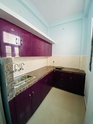 Kitchen in 1.5 BHK Independent House at Gomti Nagar – for Rent