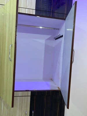 Furnished Amenities in 1.5 BHK Independent House at Gomti Nagar – for Rent