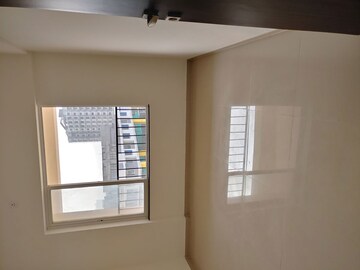 Room in 4 BHK Apartment at Rohan Seher, Baner – for Rent