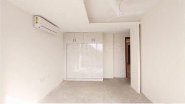 Room in 3 BHK Builder Floor at Ansal Sushant Lok I, Sector 43 – for Rent