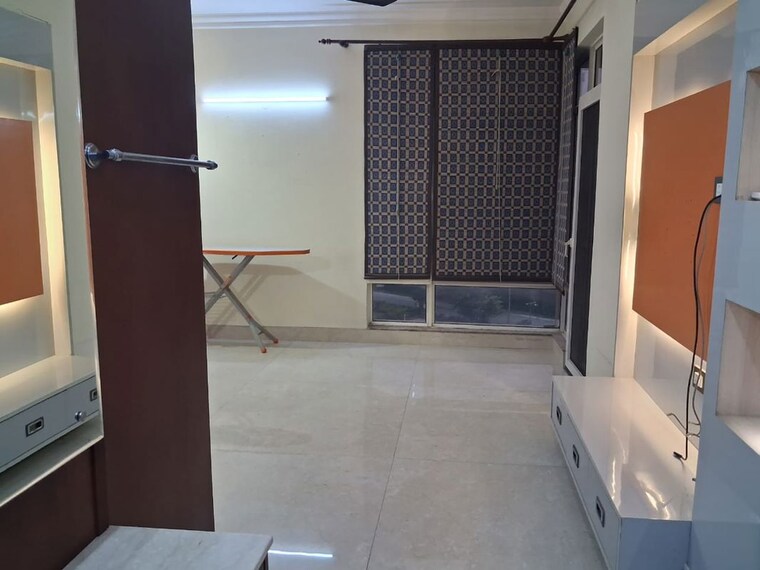 Master Bedroom, jaypee-pavilion-heights-iv 3 Bedroom 1972 Sq.Ft. Apartment In Sector 128 Noida 10128549