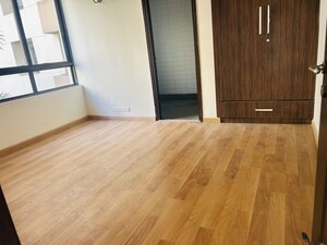 Room in 2 BHK Apartment at Unitech Fresco, Sector 50 – for Rent