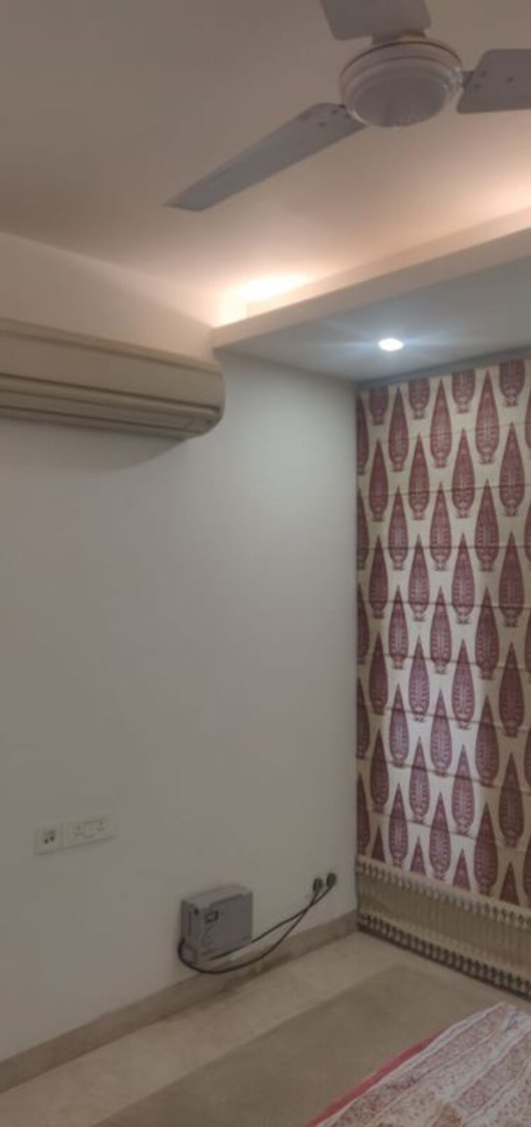 Room, safdarjung enclave 3 Bedroom 2500 Sq.Ft. Apartment In Safdarjung Enclave Delhi 10128563