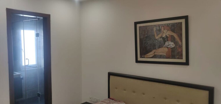 Room, safdarjung enclave 3 Bedroom 2500 Sq.Ft. Apartment In Safdarjung Enclave Delhi 10128563