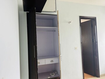 Furnished Amenities in 2 BHK Apartment at Eros Wembley Premium Tower, Sector 49 – for Rent