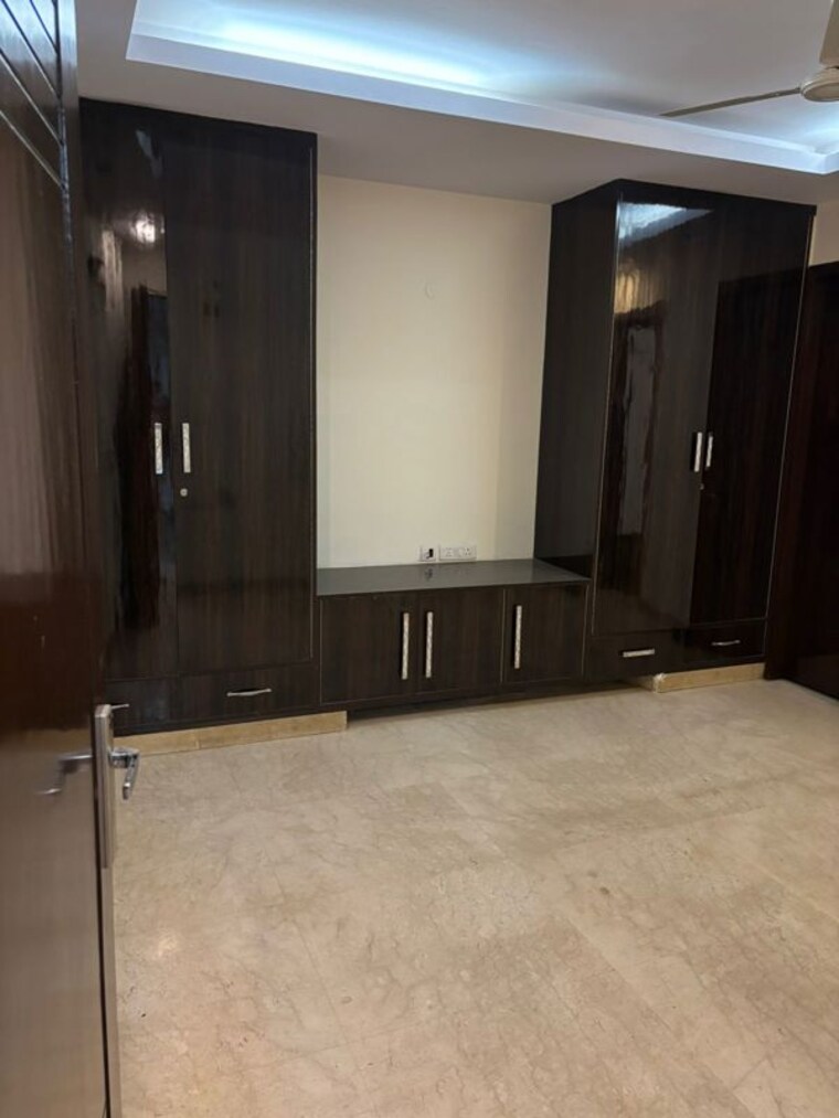 Room, saket 3 Bedroom 2000 Sq.Ft. Apartment In Saket Delhi 10128574