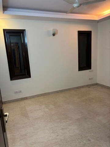 Room in 3 BHK Apartment at Saket – for Rent