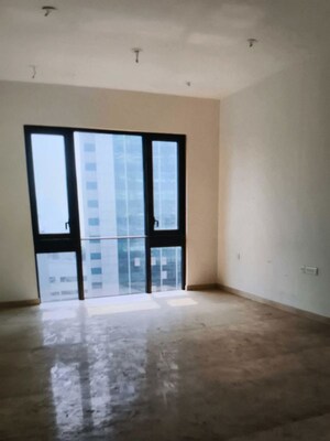 Room in 3 BHK Apartment at Lodha The Park, Worli – for Rent