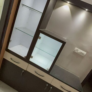 Furnished Amenities in 3.5 BHK Apartment at Greenwood Apartment, Gomti Nagar – for Rent