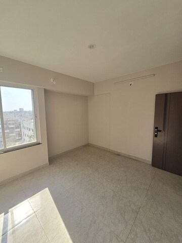 Room in 1 BHK Apartment at Kharadi – for Rent