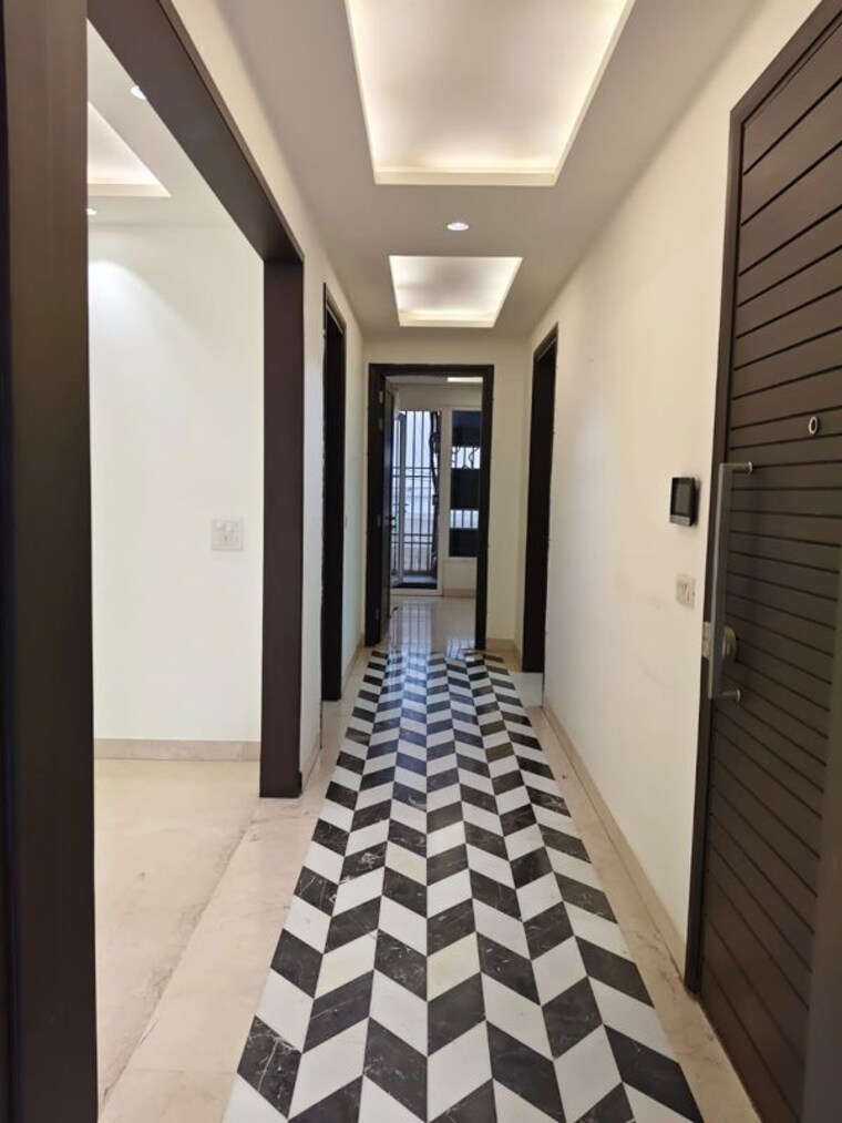 undefined, safdarjung enclave 3 Bedroom 2500 Sq.Ft. Apartment In Safdarjung Enclave Delhi 10128593