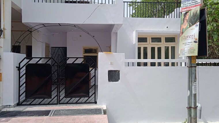 Exterior View, gomti nagar 2.5 Bedroom 1250 Sq.Ft. Independent House In Gomti Nagar Lucknow 10128576