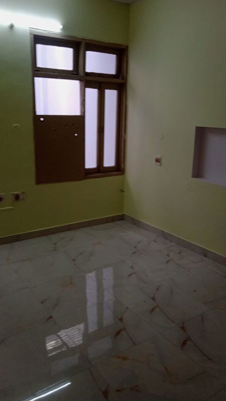 Room, gomti nagar 2.5 Bedroom 1250 Sq.Ft. Independent House In Gomti Nagar Lucknow 10128576