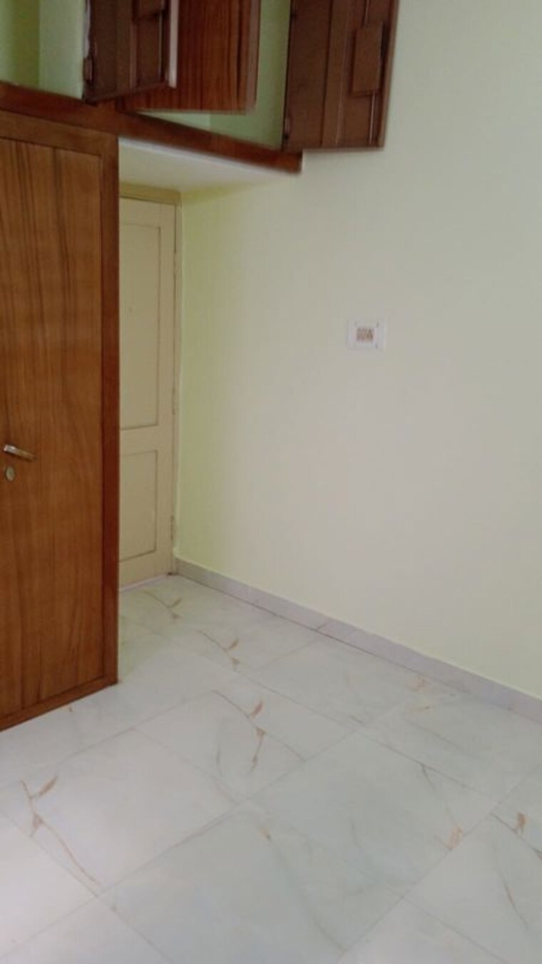 Room, gomti nagar 2.5 Bedroom 1250 Sq.Ft. Independent House In Gomti Nagar Lucknow 10128576