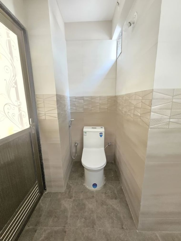 Bathroom, kharadi 2 Bedroom 950 Sq.Ft. Apartment In Kharadi Pune 10128604