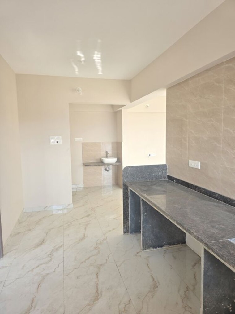 Kitchen, kharadi 2 Bedroom 950 Sq.Ft. Apartment In Kharadi Pune 10128604