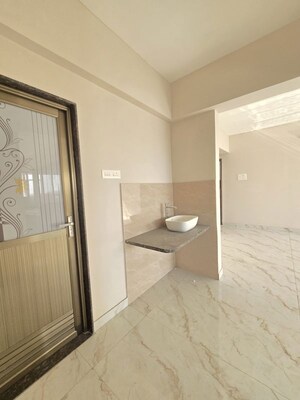 Room in 2 BHK Apartment at Kharadi – for Rent