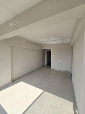 Room in 2 BHK Apartment at Kharadi – for Rent