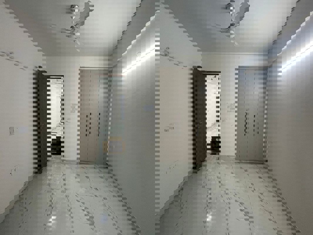 2.5 BHK + Study Room 1195 Sq.Ft. Builder Floor in Smart World Gems