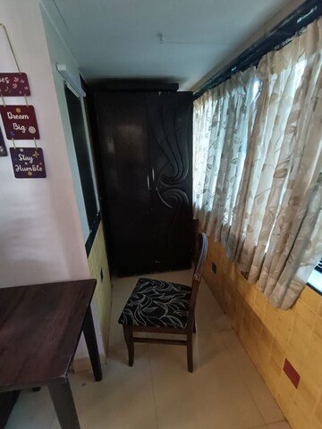 Master Bedroom in 2 BHK Apartment at Shree Amit Nagar CHS, Andheri West – for Rent
