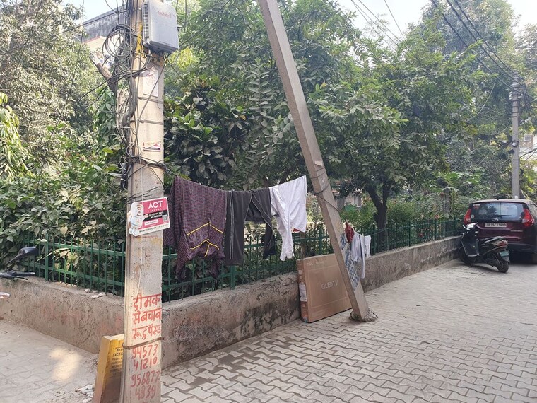 Exterior View, vasundhara sector 2b 2.5 Bedroom 96 Sq.Yd. Builder Floor In Vasundhara Sector 2b Ghaziabad 9582034