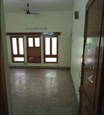 Room in 2 BHK Apartment at Raj Apartments Butler Colony, Butler Colony – for Rent
