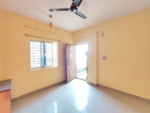 Room in 2 BHK Apartment at Sg Palya – for Rent