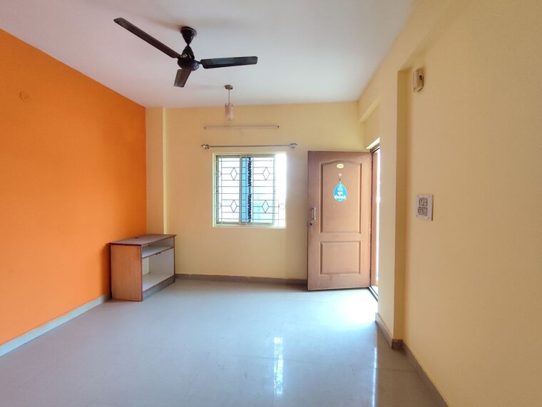 Living Room, sg palya 2 Bedroom 1000 Sq.Ft. Apartment In Sg Palya Bangalore 10128625