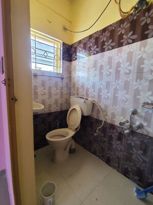 Master Bedroom in 2 BHK Apartment at Sg Palya – for Rent