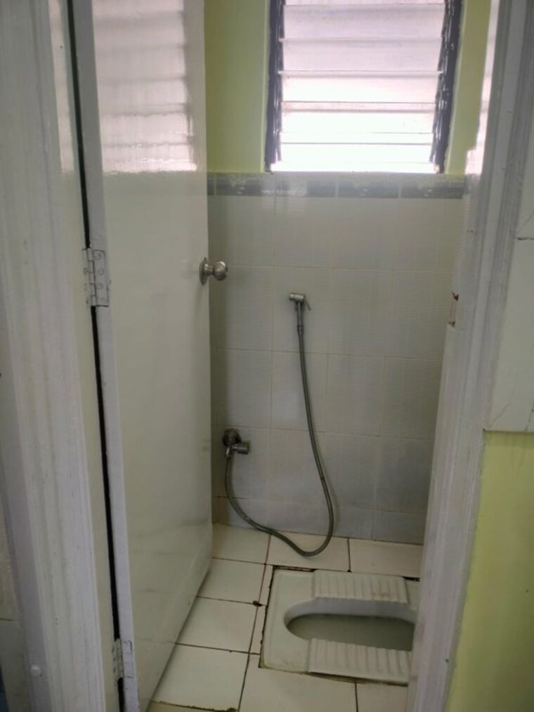 Bathroom, wadgaon sheri 1 Bedroom 700 Sq.Ft. Apartment In Wadgaon Sheri Pune 10128634