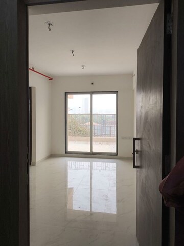 1 BHK Apartment For Rent in Metropolis Bayside, Kasarvadavali