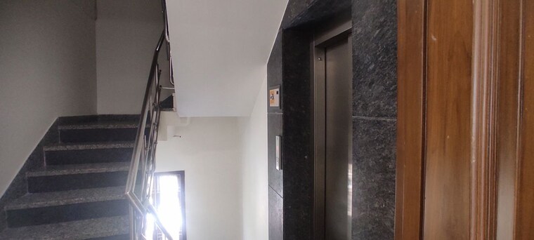 undefined, safdarjung enclave 3.5 Bedroom 2550 Sq.Ft. Apartment In Safdarjung Enclave Delhi 10128642