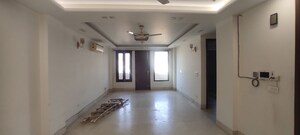 Room in 3.5 BHK Apartment at Safdarjung Enclave – for Rent