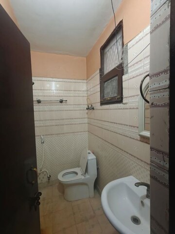 Bathroom in 3 BHK Builder Floor at Ip Colony – for Sale